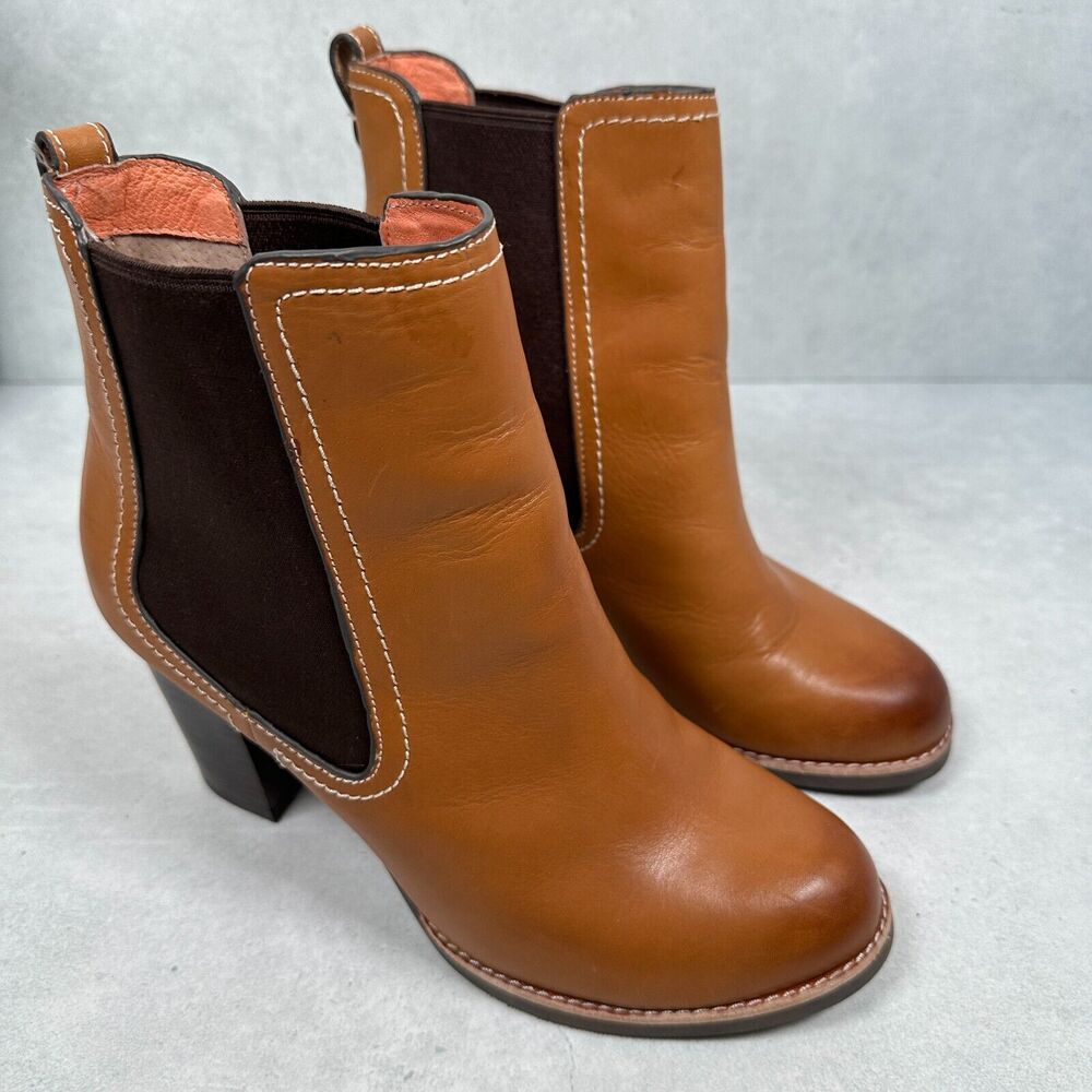 Tommy Bahama Boots Womens 9B Brown Leather Lummi Ankle Chunky Heel Slip On